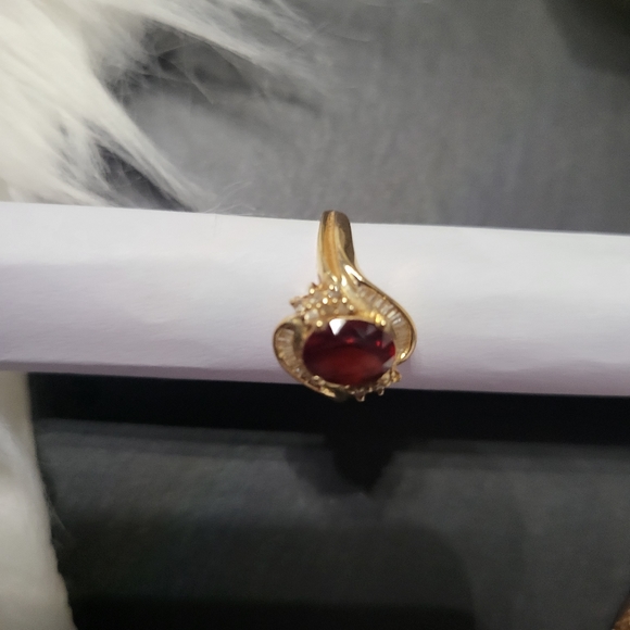 14k gold Garnet & Diamond bypass ring - Picture 4 of 8